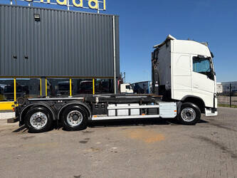 2018-volvo-fh-1448108-46859638