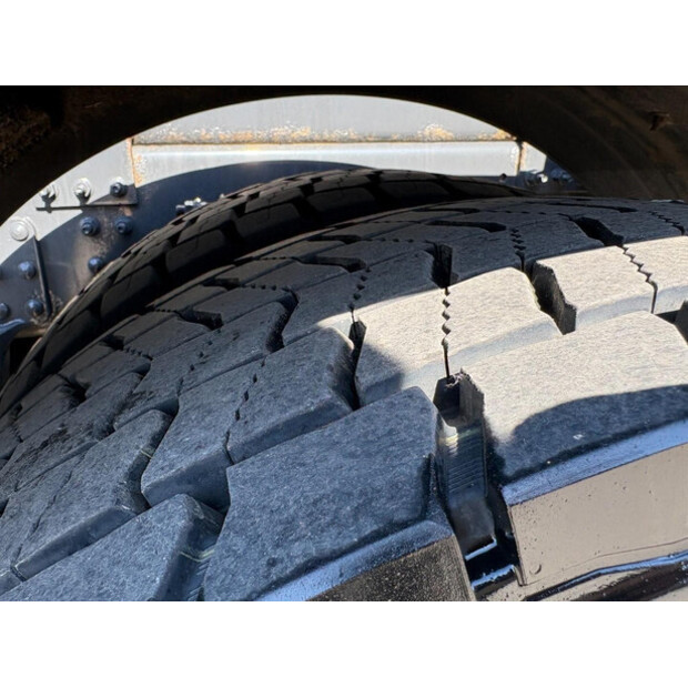 2018 فولفو FH-46859670