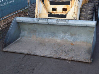 bobcat-725-1448114-46859867