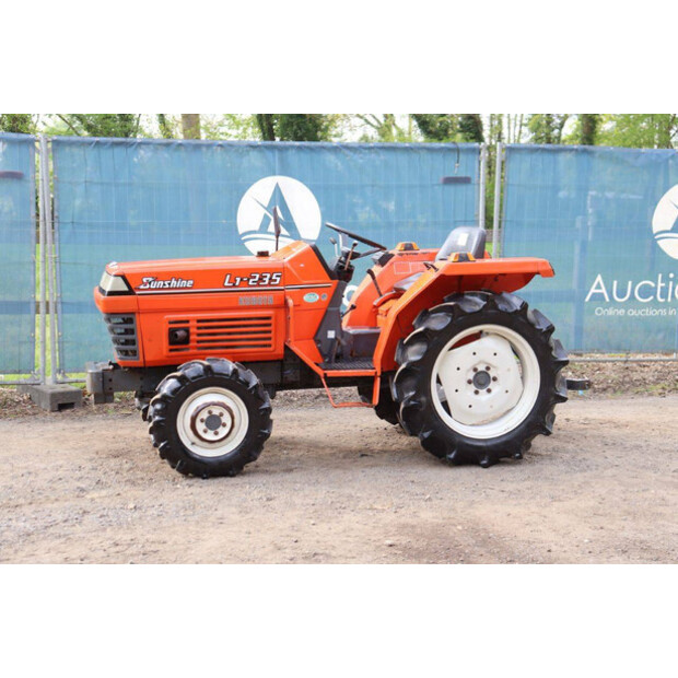 KUBOTA L1-235D-46860084