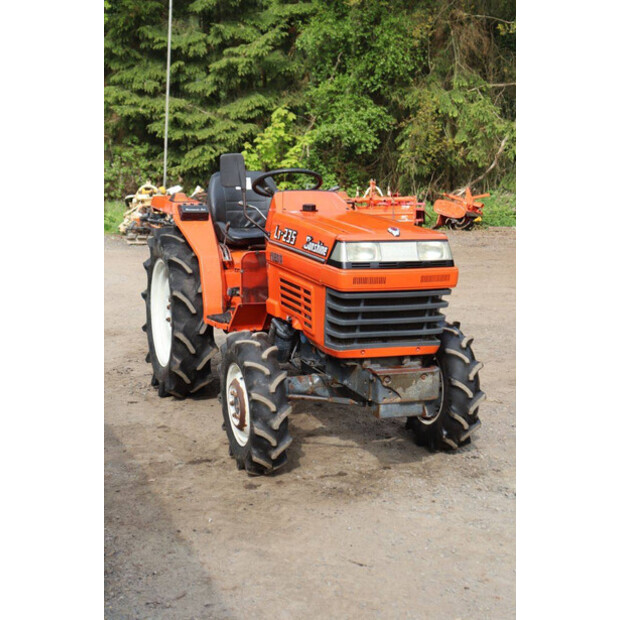 KUBOTA L1-235D-46860090