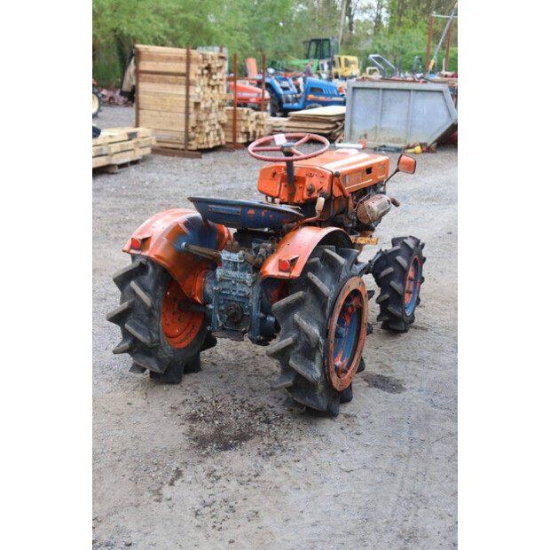 KUBOTA B6000-46860858
