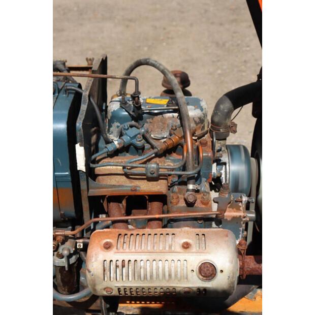 KUBOTA B6000-46860884