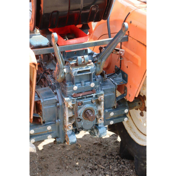 KUBOTA B1402DT-46860901