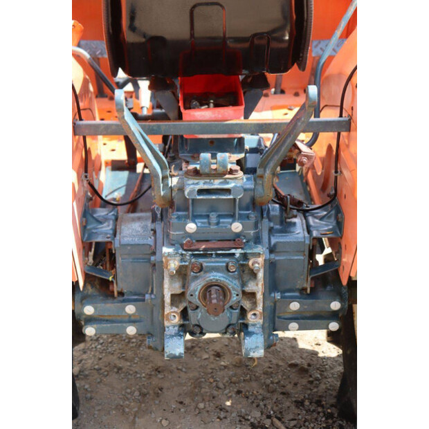 KUBOTA B1402DT-46860902