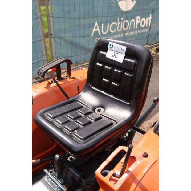 KUBOTA B1402DT-46860907