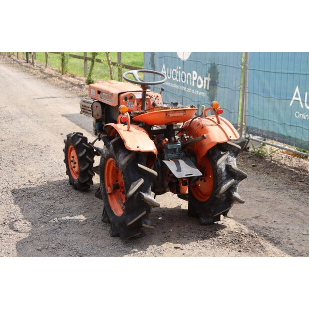 كوبوتا B7000-46860923