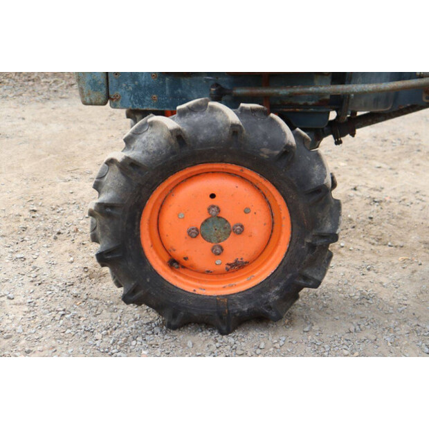 كوبوتا B7000-46860933