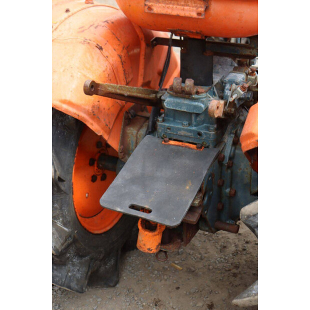 كوبوتا B7000-46860937