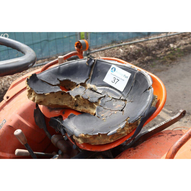 كوبوتا B7000-46860941