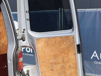 2007-volkswagen-transporter-tdi-1448157-46861343