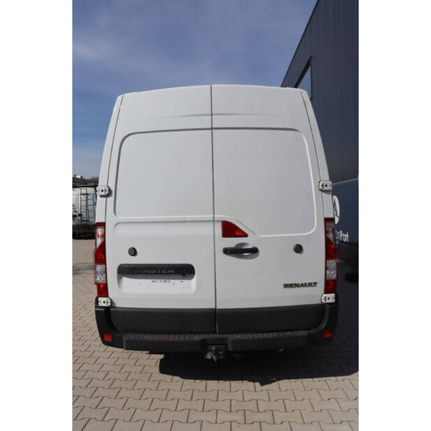 2021 رينو Master-46861354