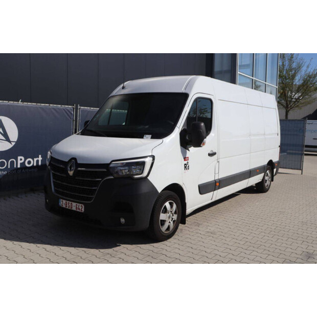 2021 رينو Master-46861358