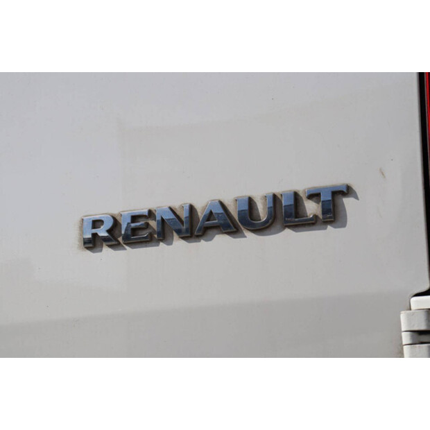 2021 رينو Master-46861366