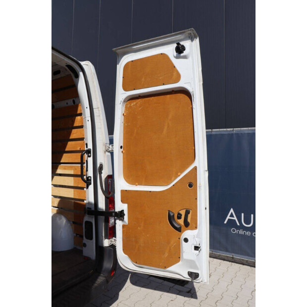 2021 رينو Master-46861385