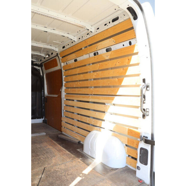 2021 رينو Master-46861387