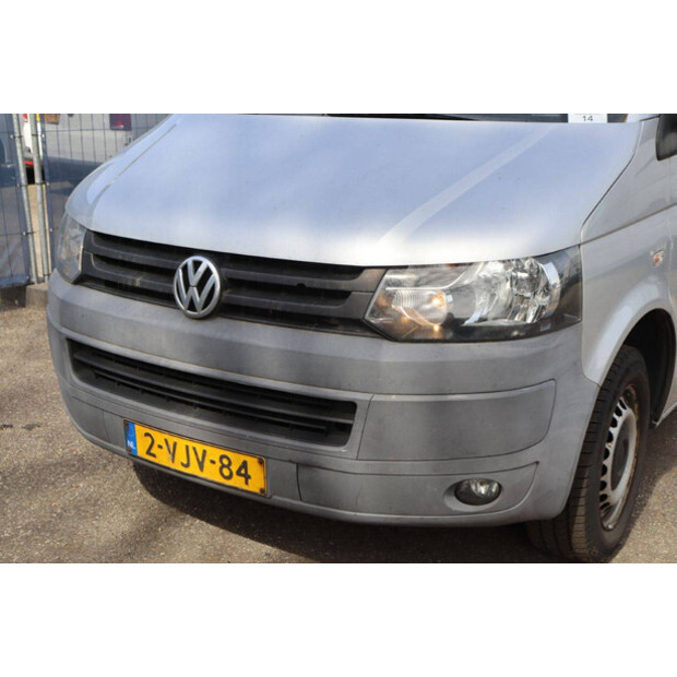 2010 Volkswagen Transporter-46861446