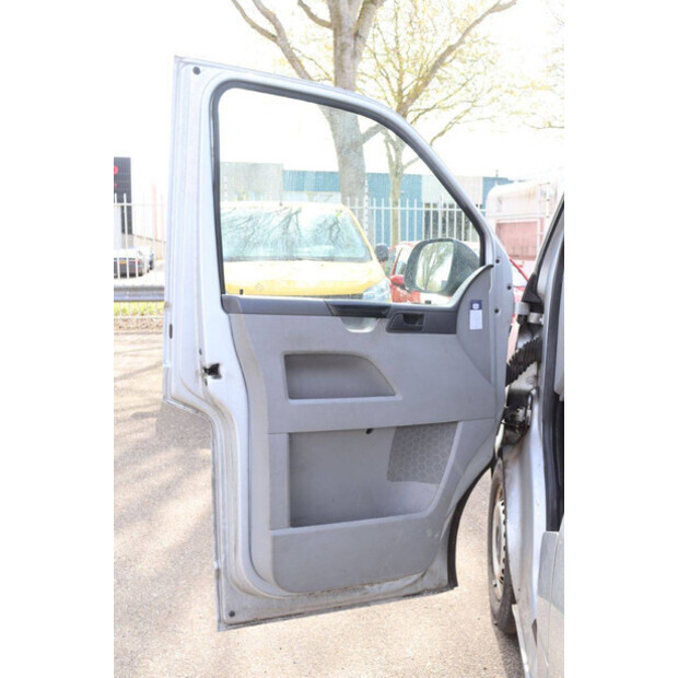 2010 Volkswagen Transporter-46861455