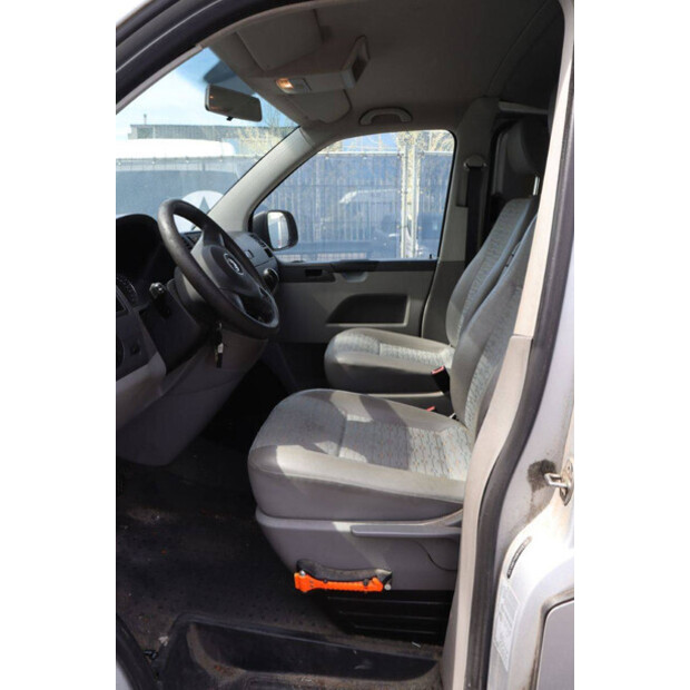 2010 Volkswagen Transporter-46861456