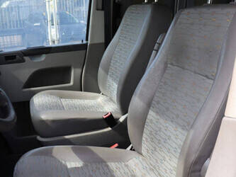 2010-volkswagen-transporter-1448160-46861457