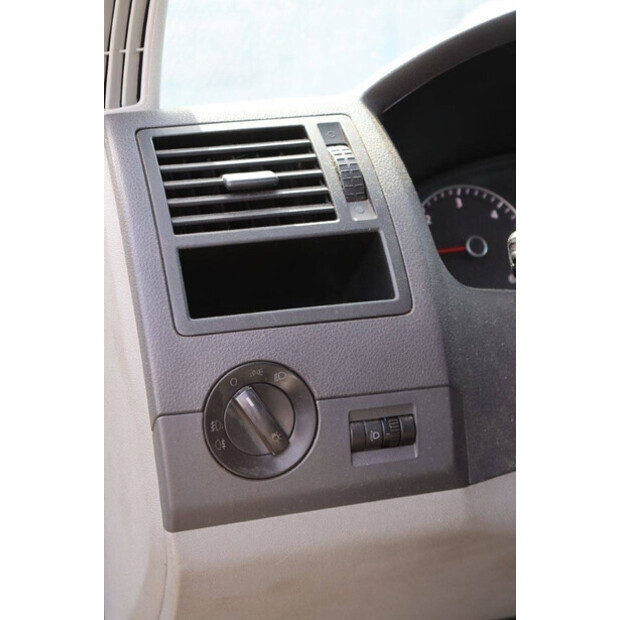 2010 Volkswagen Transporter-46861460