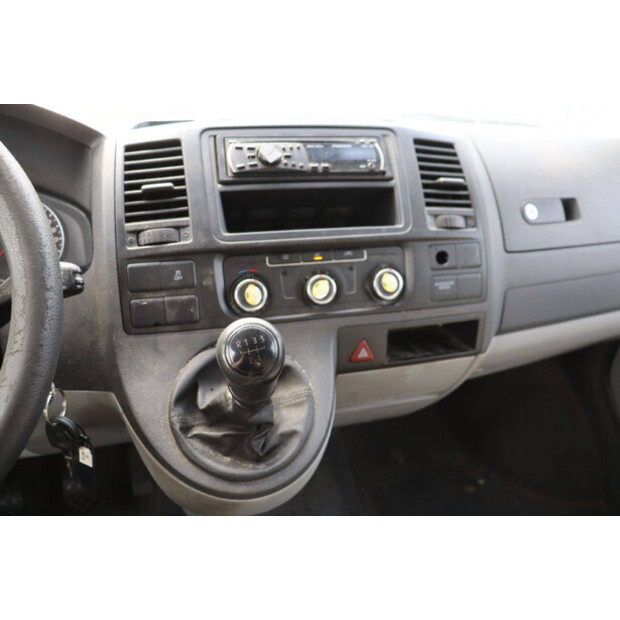 2010 Volkswagen Transporter-46861465