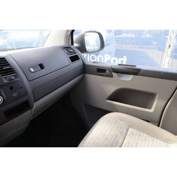 2010 Volkswagen Transporter-46861467