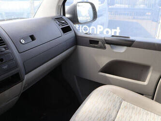 2010-volkswagen-transporter-1448160-46861467