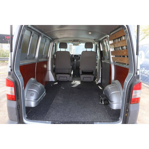 2010 Volkswagen Transporter-46861469