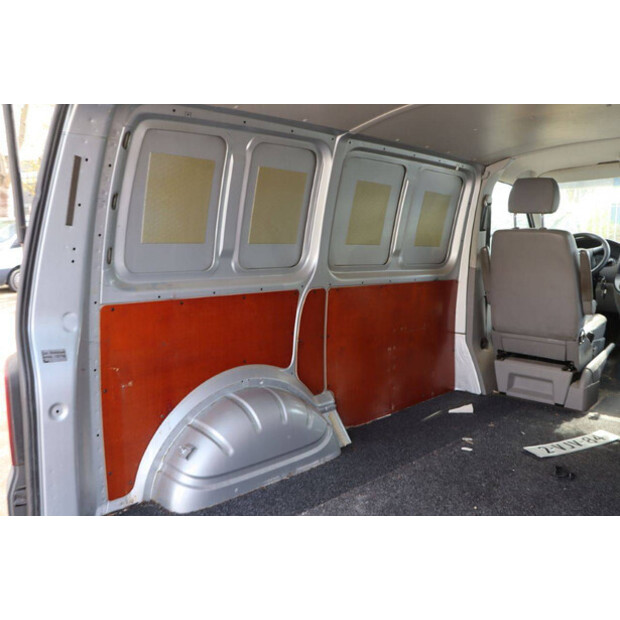 2010 Volkswagen Transporter-46861470