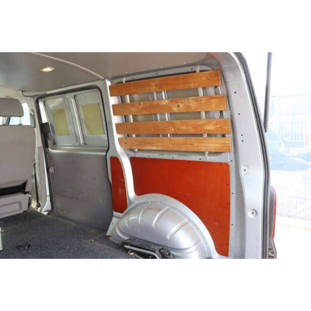 2010 Volkswagen Transporter-46861471