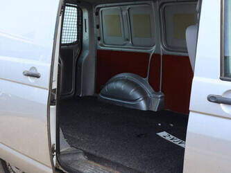 2010-volkswagen-transporter-1448160-46861472