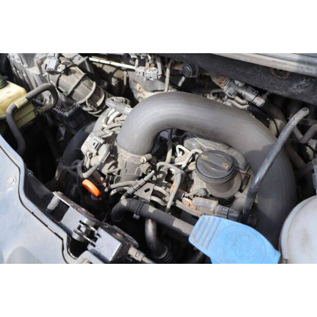 2010 Volkswagen Transporter-46861474