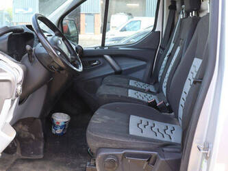 2019-ford-transit-custom-1448161-46861493