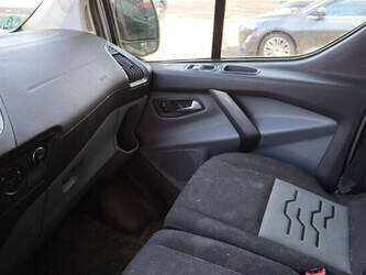 2019-ford-transit-custom-1448161-46861506