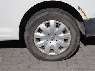 2012-volkswagen-caddy-1448162-46861528