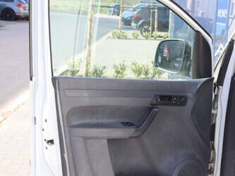 2012-volkswagen-caddy-1448162-46861531