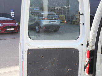 2012-volkswagen-caddy-1448162-46861549