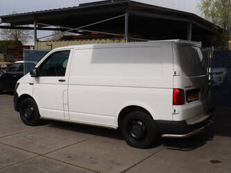 2016-volkswagen-transporter-1448163-46861560
