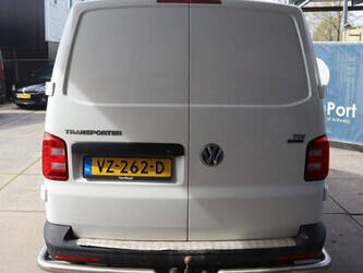 2016-volkswagen-transporter-1448163-46861562