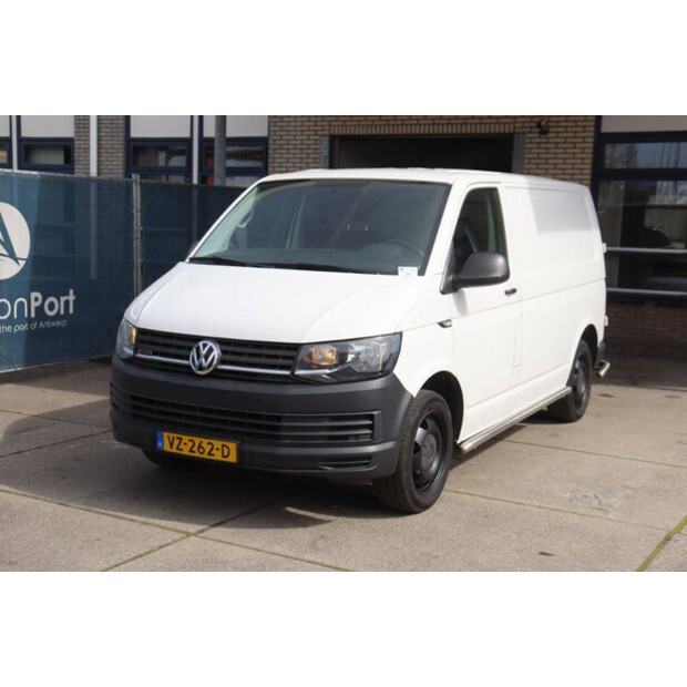 2016 Volkswagen Transporter-46861565
