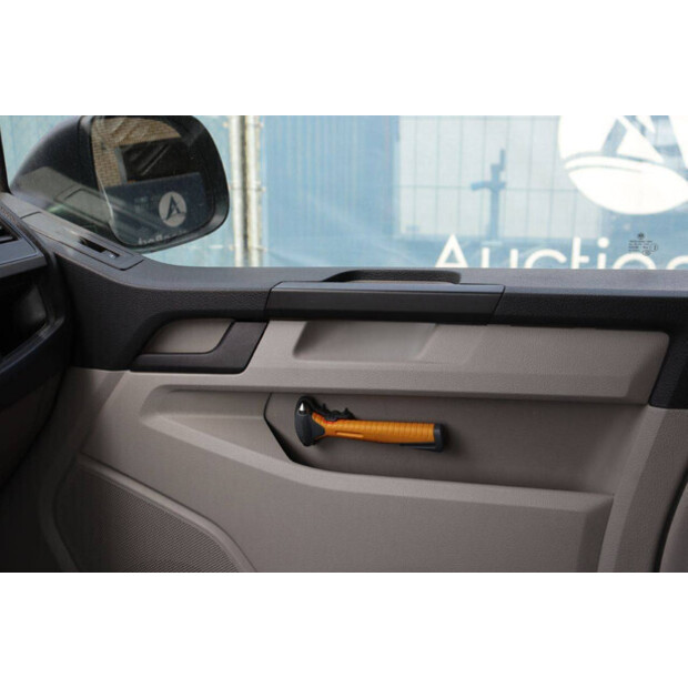 2016 Volkswagen Transporter-46861583