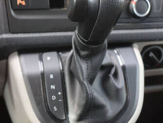 2016-volkswagen-transporter-1448163-46861586