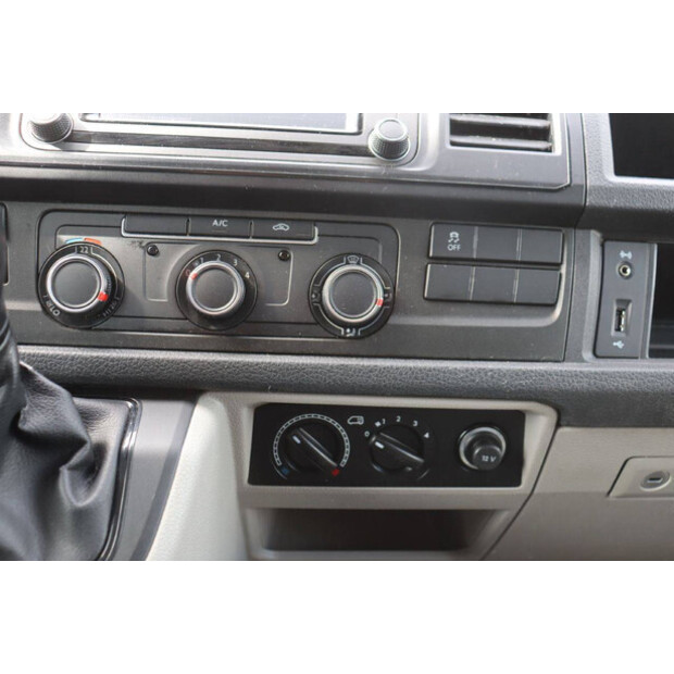 2016 Volkswagen Transporter-46861587