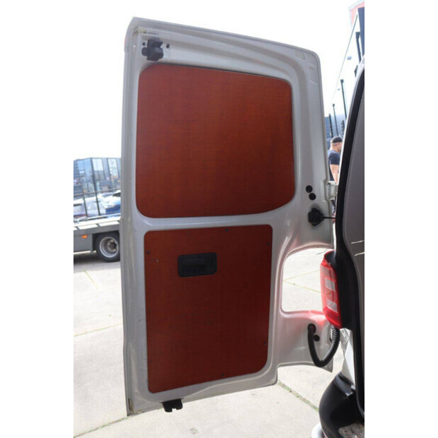 2016 Volkswagen Transporter-46861597