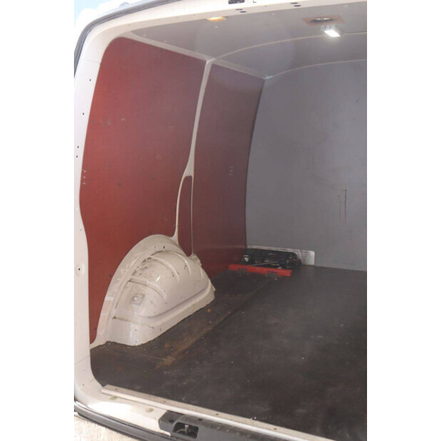 2016 Volkswagen Transporter-46861600