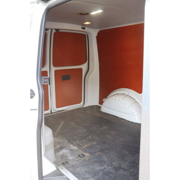 2016 Volkswagen Transporter-46861603