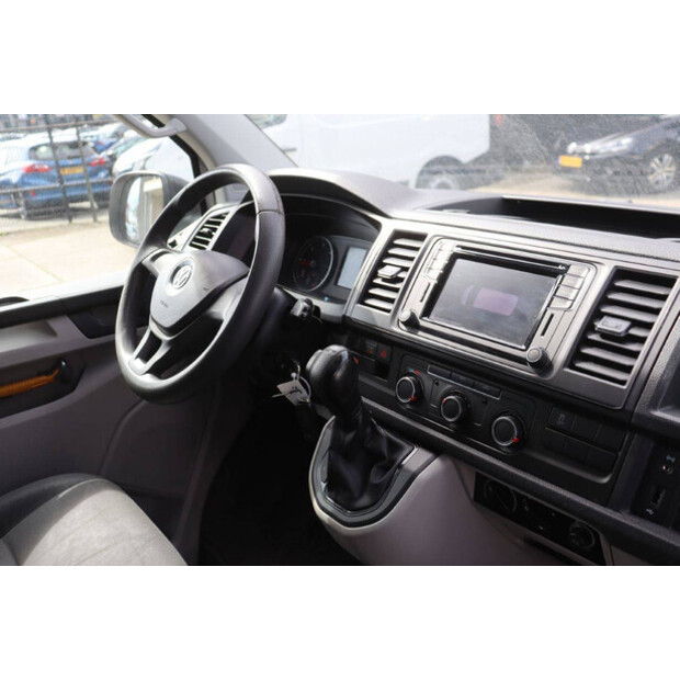 2016 Volkswagen Transporter-46861605