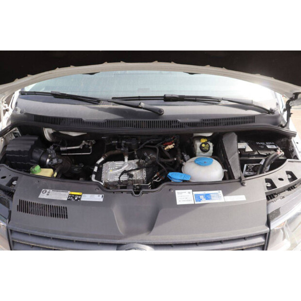 2016 Volkswagen Transporter-46861606