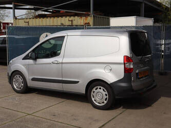 2015-ford-transit-courier-1448164-46861612